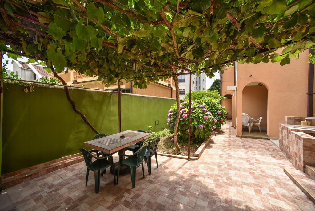 Mg Apartments And Rooms Budva Eksteriør billede